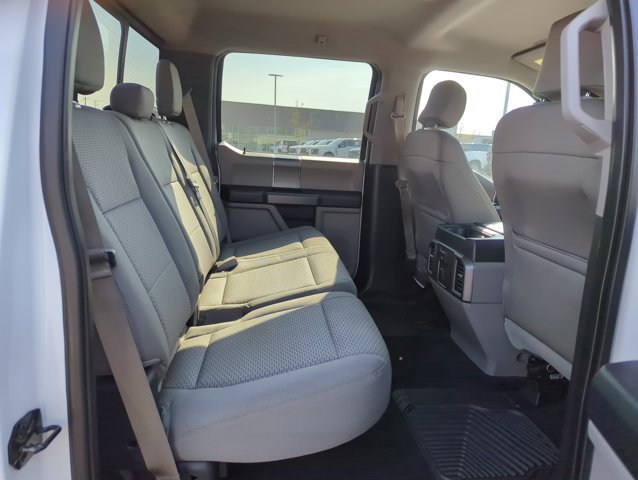 Used 2015 Ford F150 XLT w/ Equipment Group 302A Luxury AWD/4WD image 19