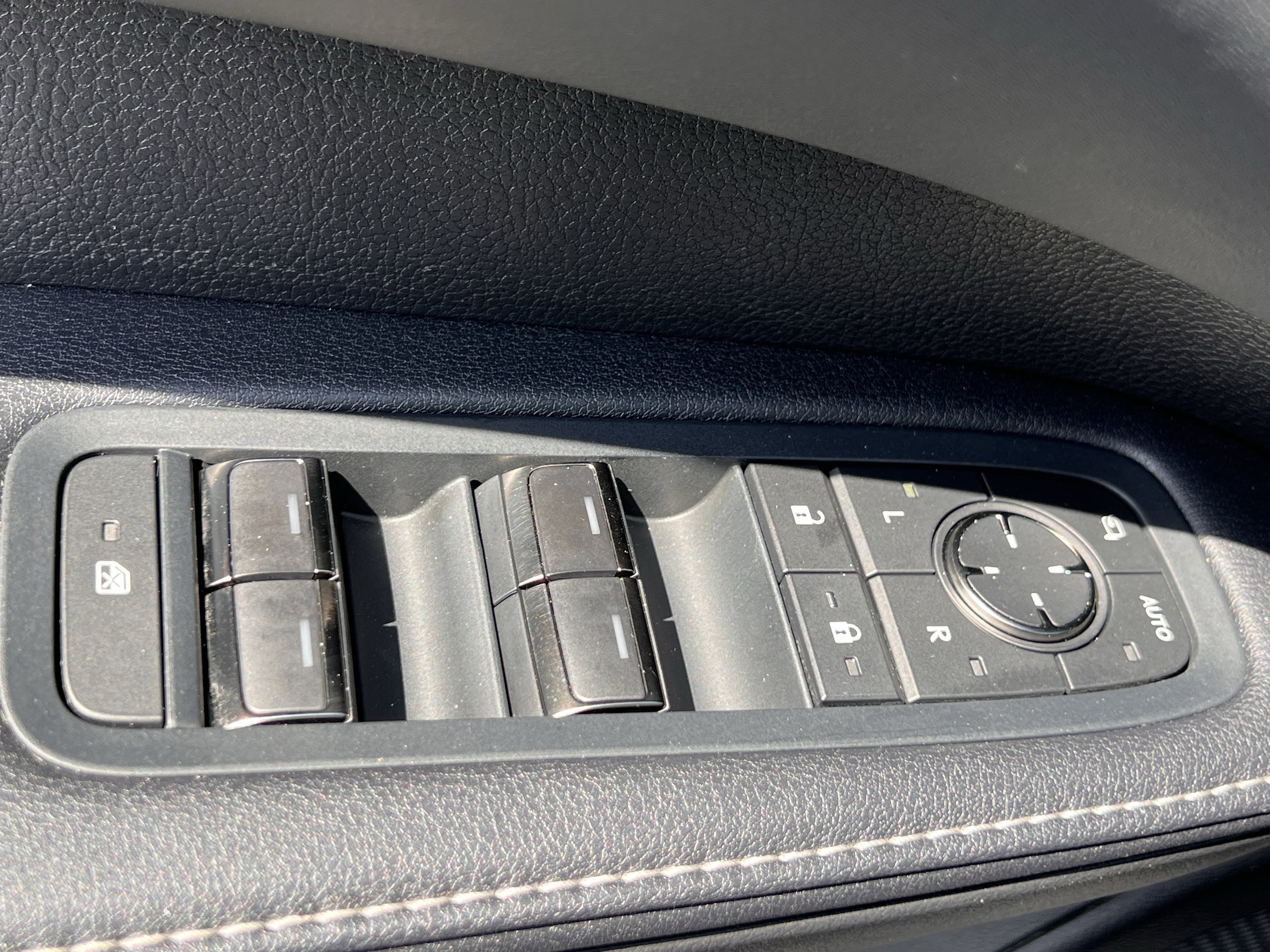 Used 2023 Lexus RX 350 F Sport w/ Accessory Package (Z1) image 15