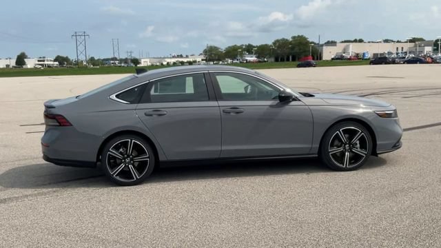 Used 2024 Honda Accord Sport image 9