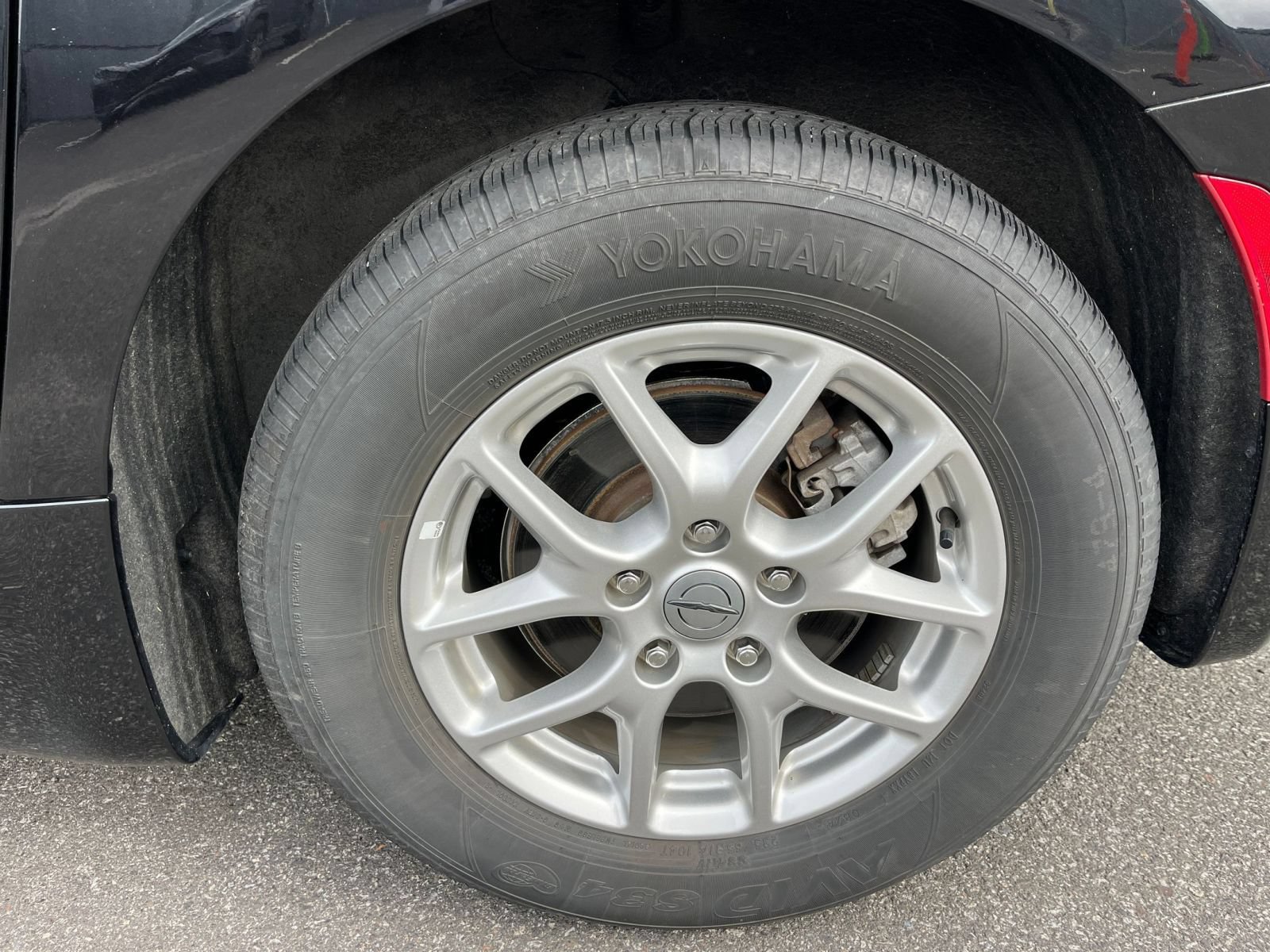 Used 2024 Chrysler Voyager LX FWD image 32