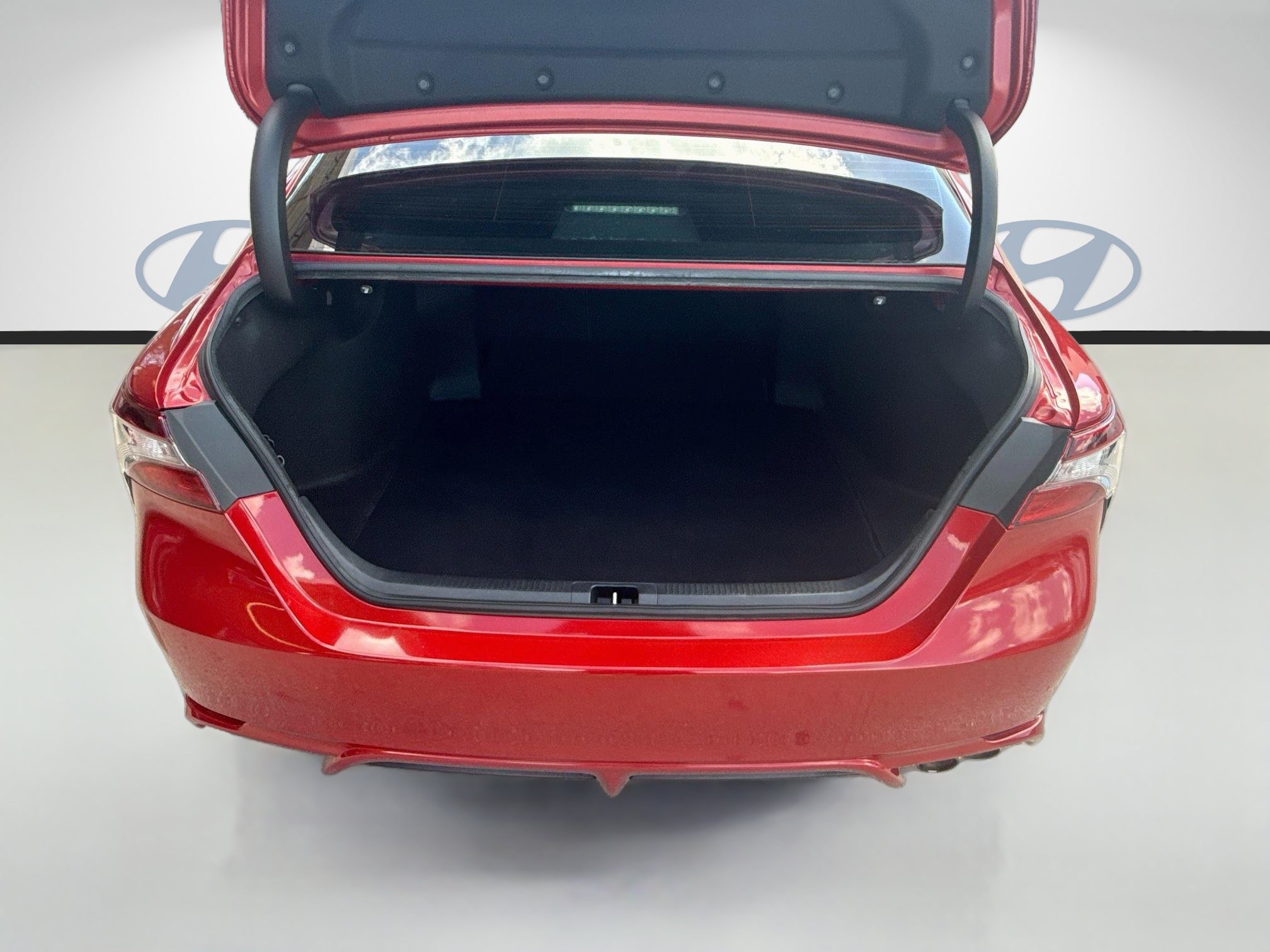 Used 2022 Toyota Camry SE FWD image 23