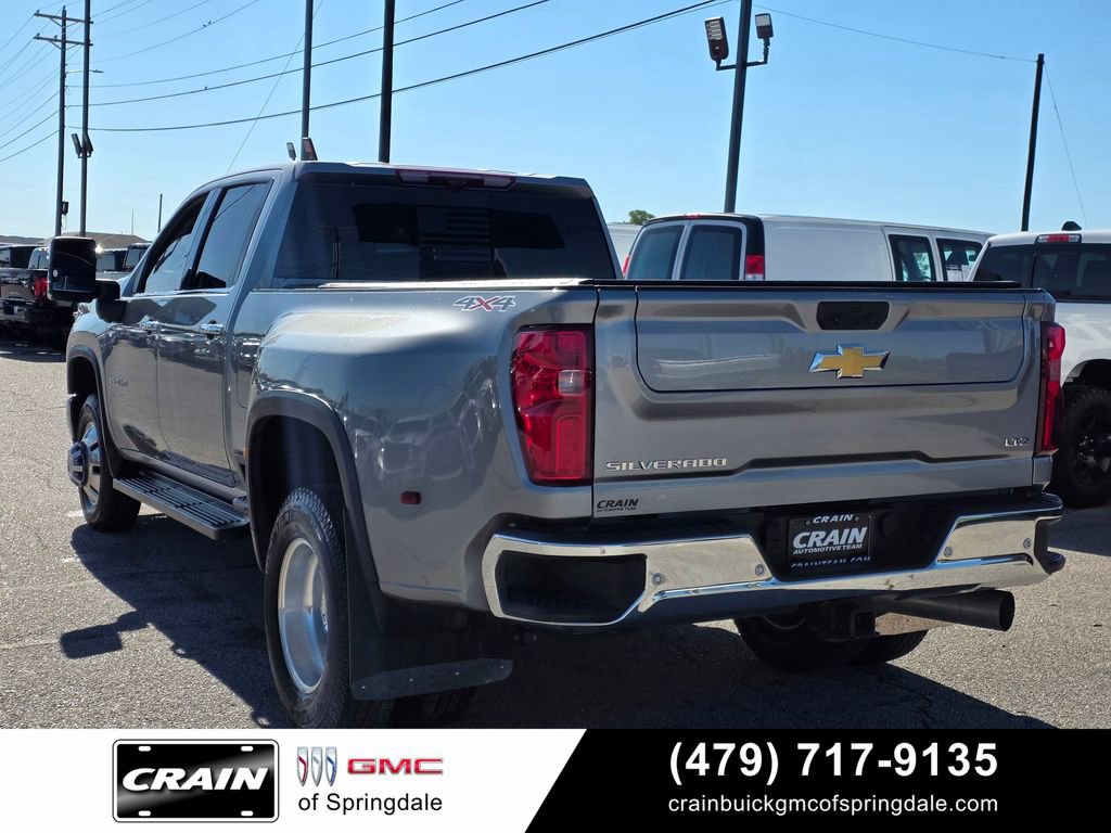 Used 2025 Chevrolet Silverado 3500 LTZ w/ LTZ Plus Package AWD/4WD image 5
