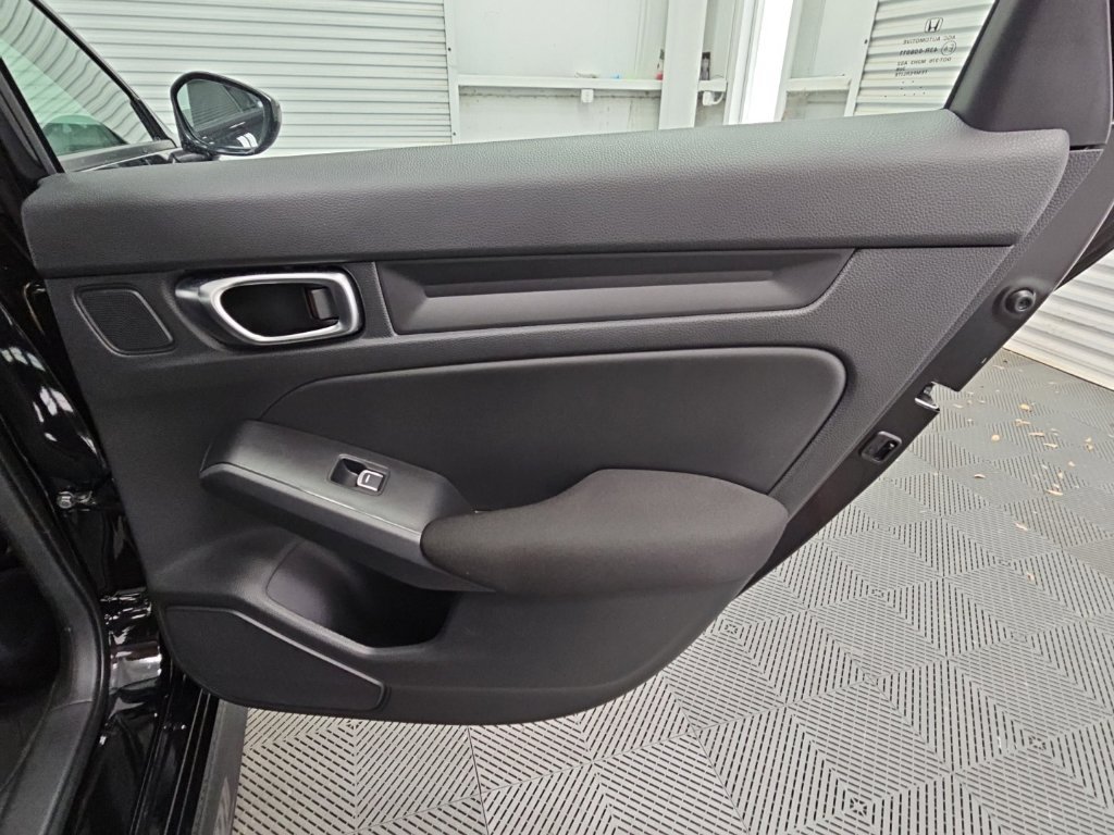 Used 2026 Honda Civic Sport image 31