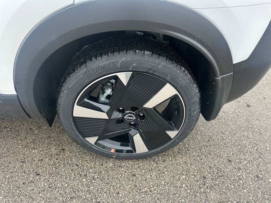 New 2026 Nissan Kicks SR w/ Cold Weather Package image 36