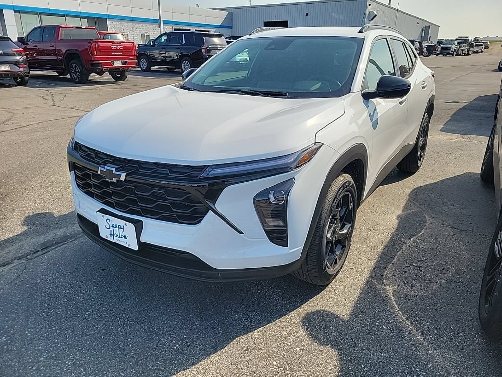 New 2026 Chevrolet Trax LT w/ Driver Confidence Package