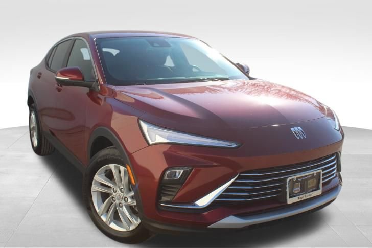 Used 2025 Buick Envista Preferred w/ Convenience II Package FWD image 3