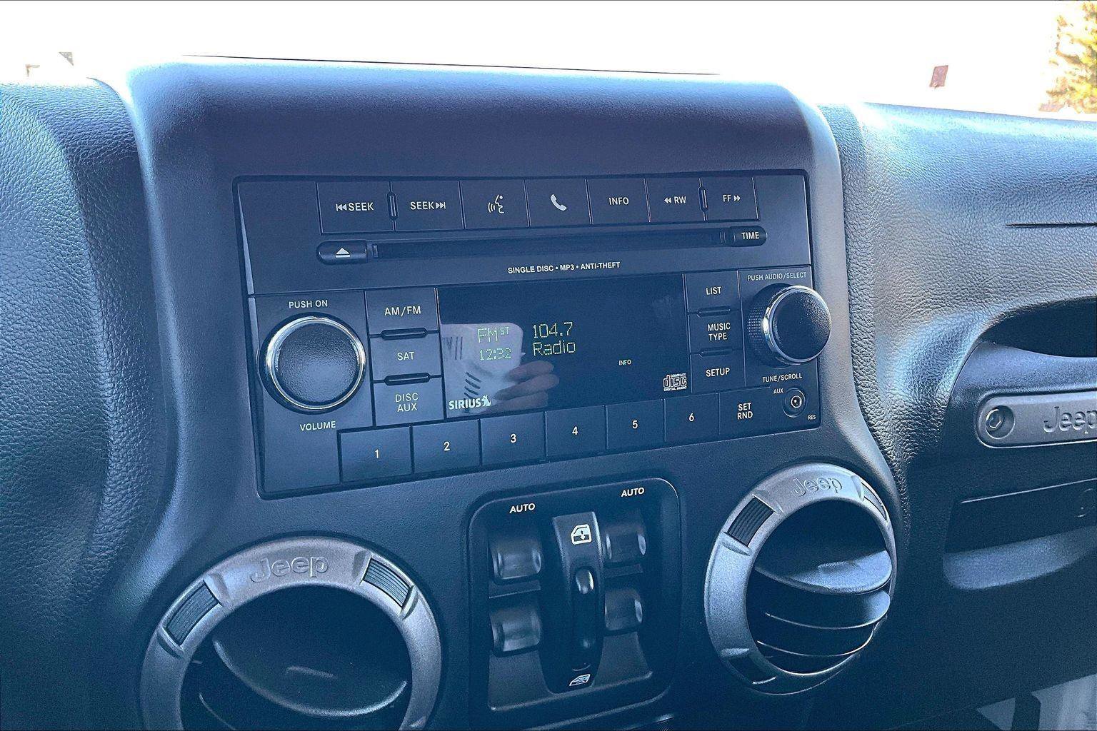 Used 2017 Jeep Wrangler Unlimited Sport w/ Quick Order Package 24S image 27