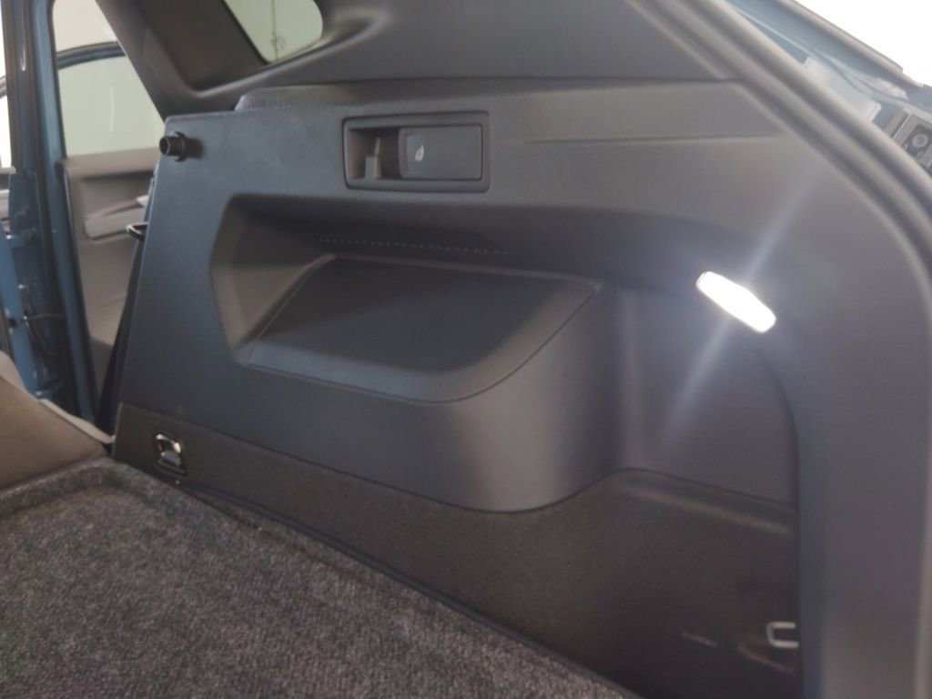 New 2026 Volkswagen Tiguan SE R-Line AWD/4WD image 23