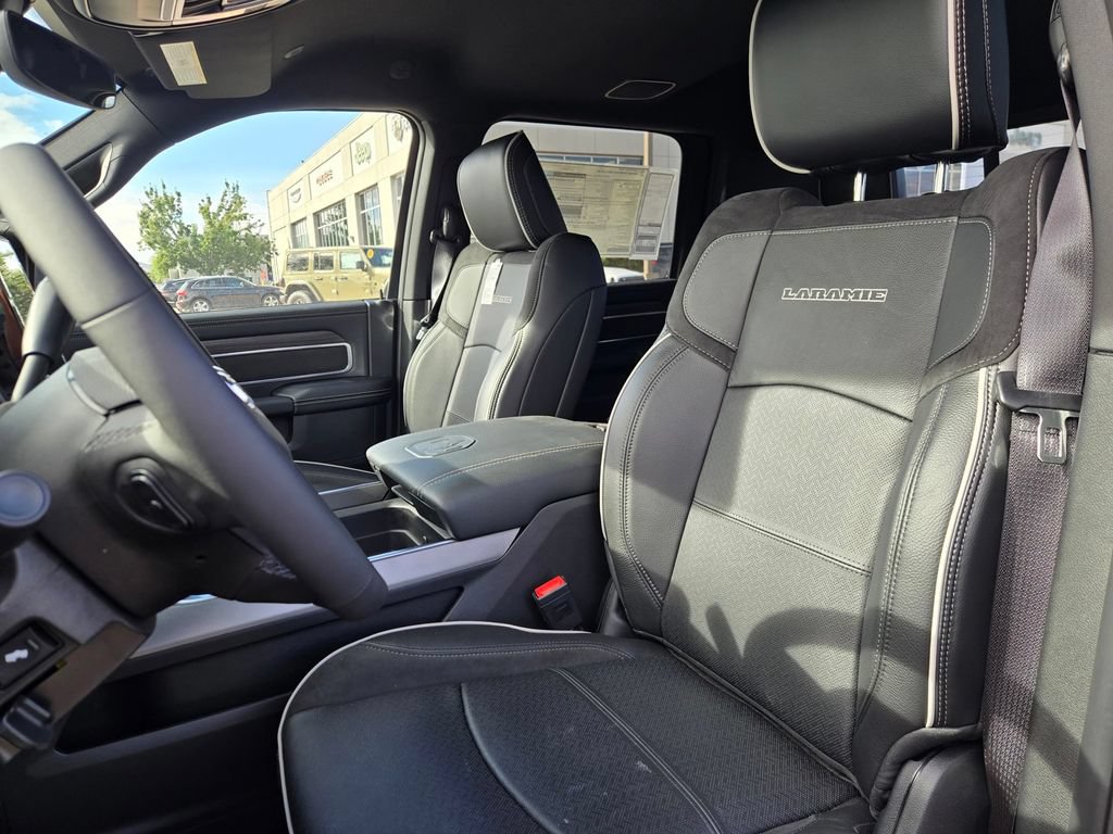 New 2026 RAM 2500 Laramie AWD/4WD image 6