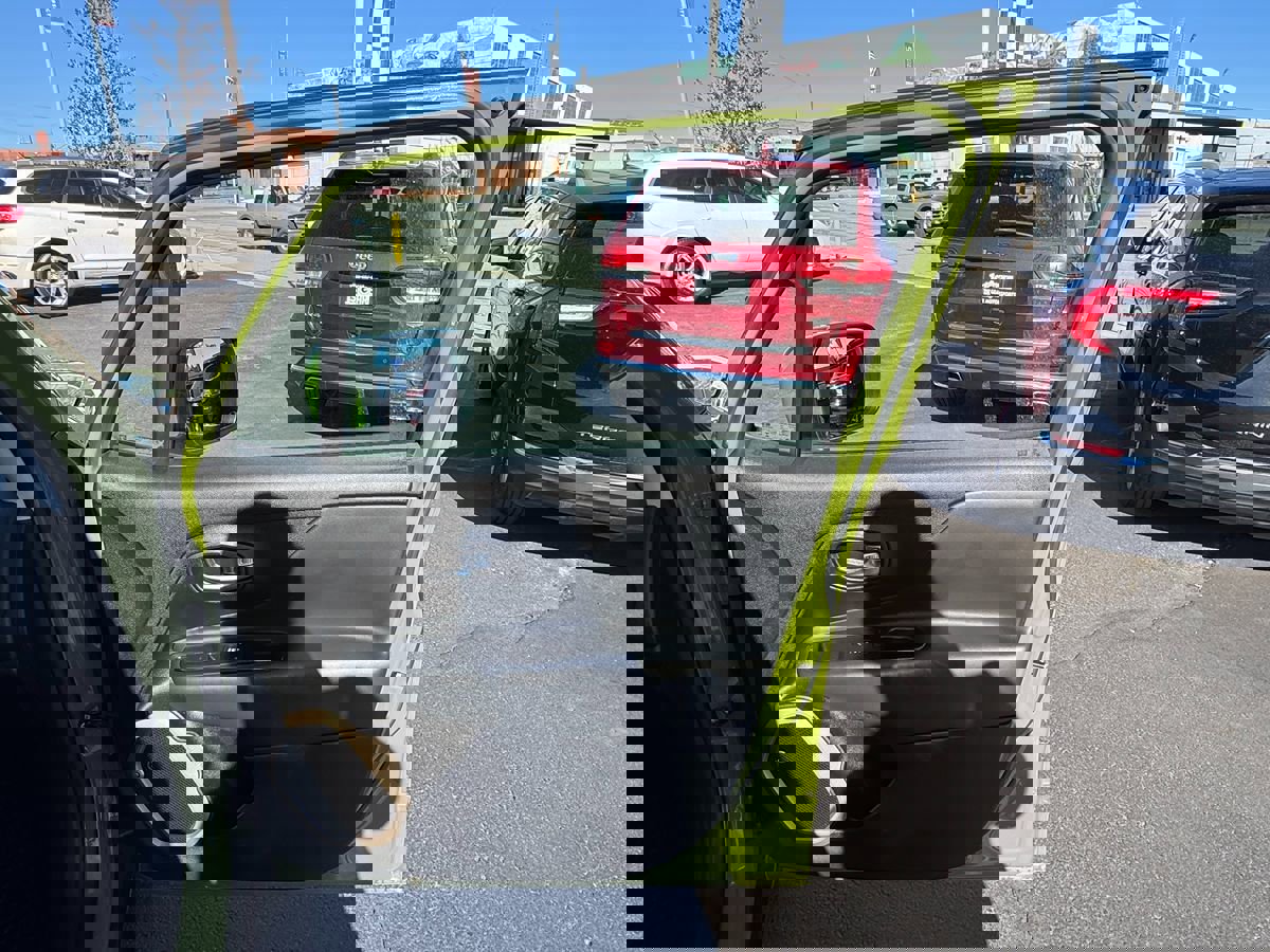 Used 2016 Jeep Renegade 75th Anniversary AWD/4WD image 31