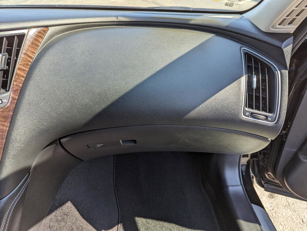 Used 2016 INFINITI Q50 Red Sport 400 image 31