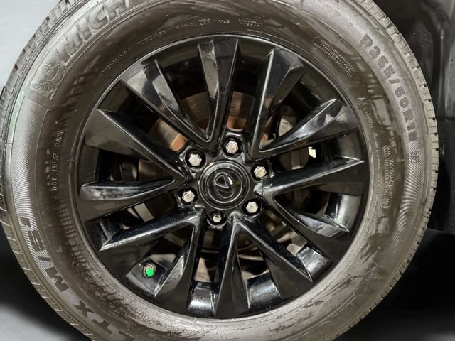 Used 2015 Lexus GX 460 w/ Premium Package AWD/4WD image 37