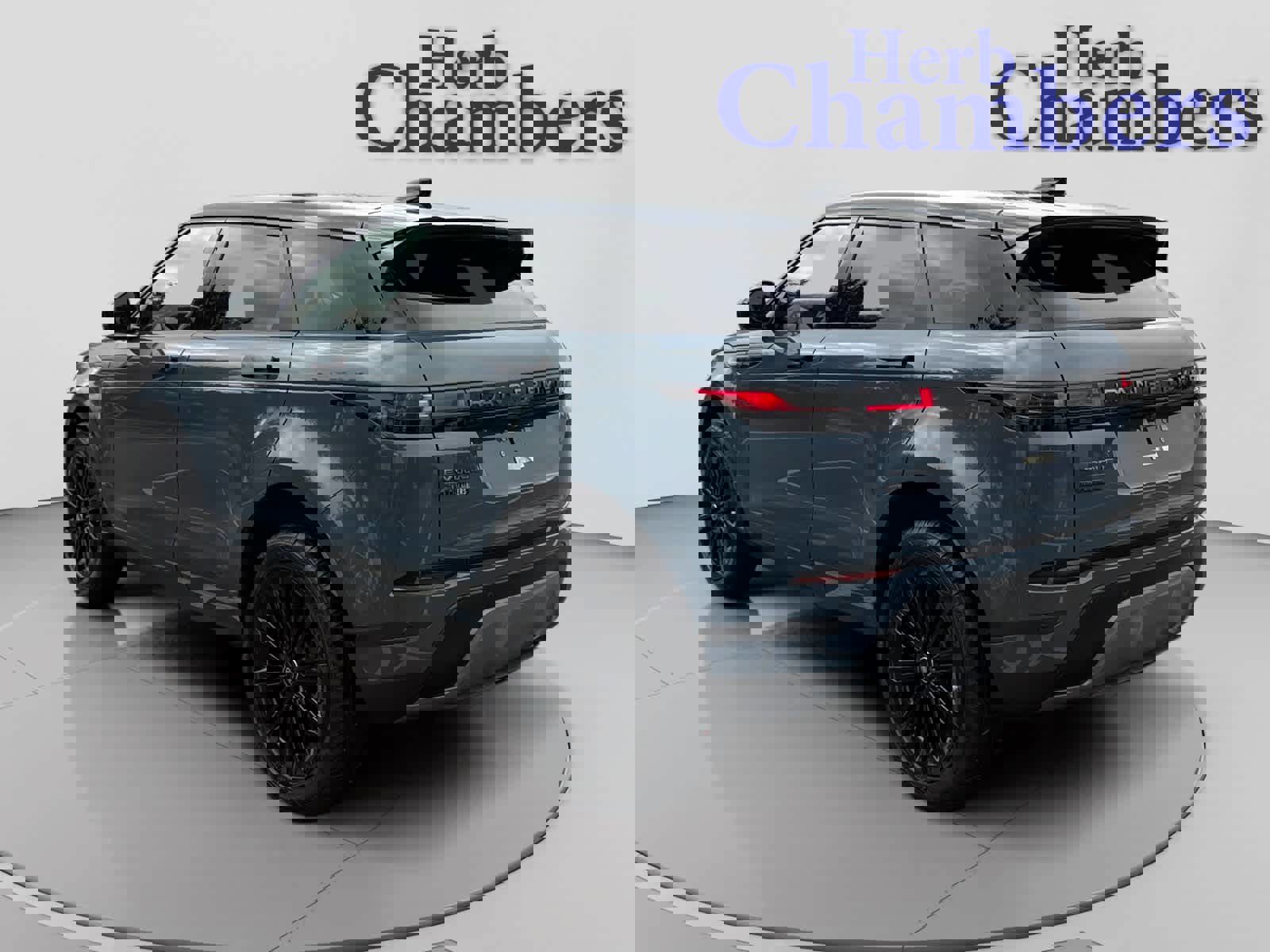 Used 2026 Land Rover Range Rover Evoque S image 3