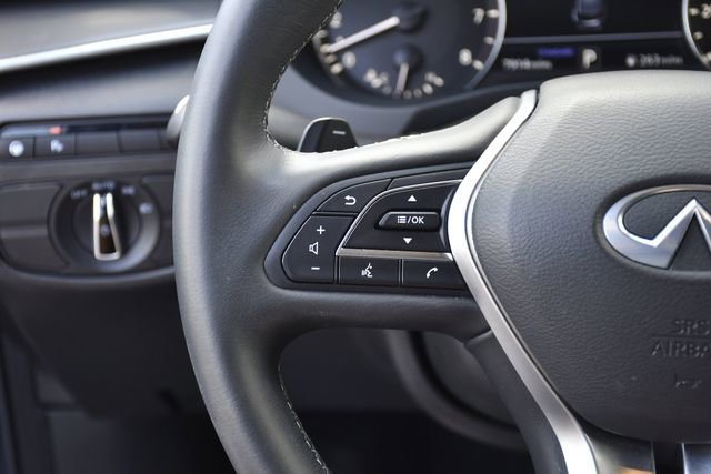 Used 2025 INFINITI QX50 Luxe AWD/4WD image 8