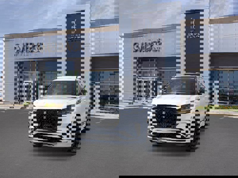 New 2026 Lincoln Aviator Reserve w/ Luxury Package image 2