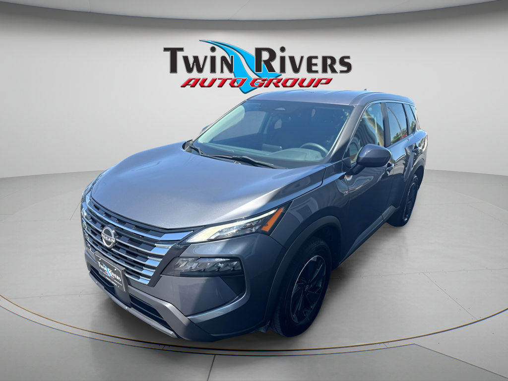 Used 2024 Nissan Rogue SV AWD/4WD image 1