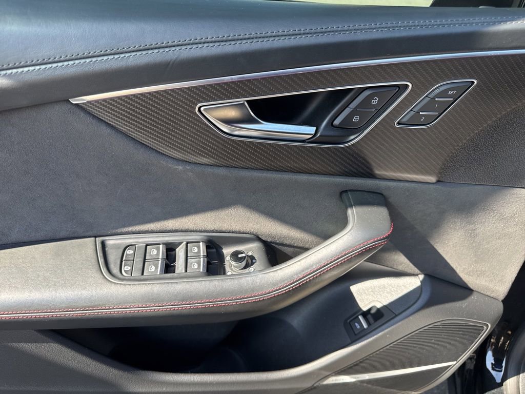 Used 2022 Audi RS Q8 w/ Carbon Optic Package image 9