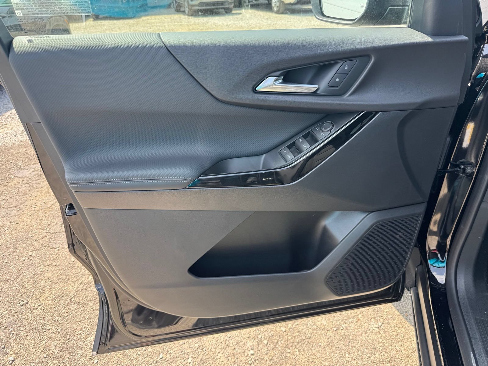 New 2027 Chevrolet Equinox LT AWD/4WD image 11