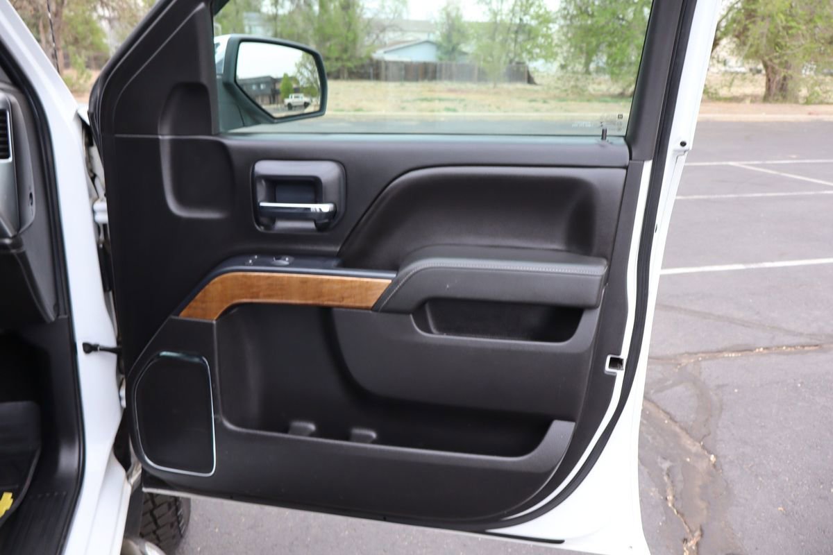 Used 2015 Chevrolet Silverado 2500 LTZ AWD/4WD image 26