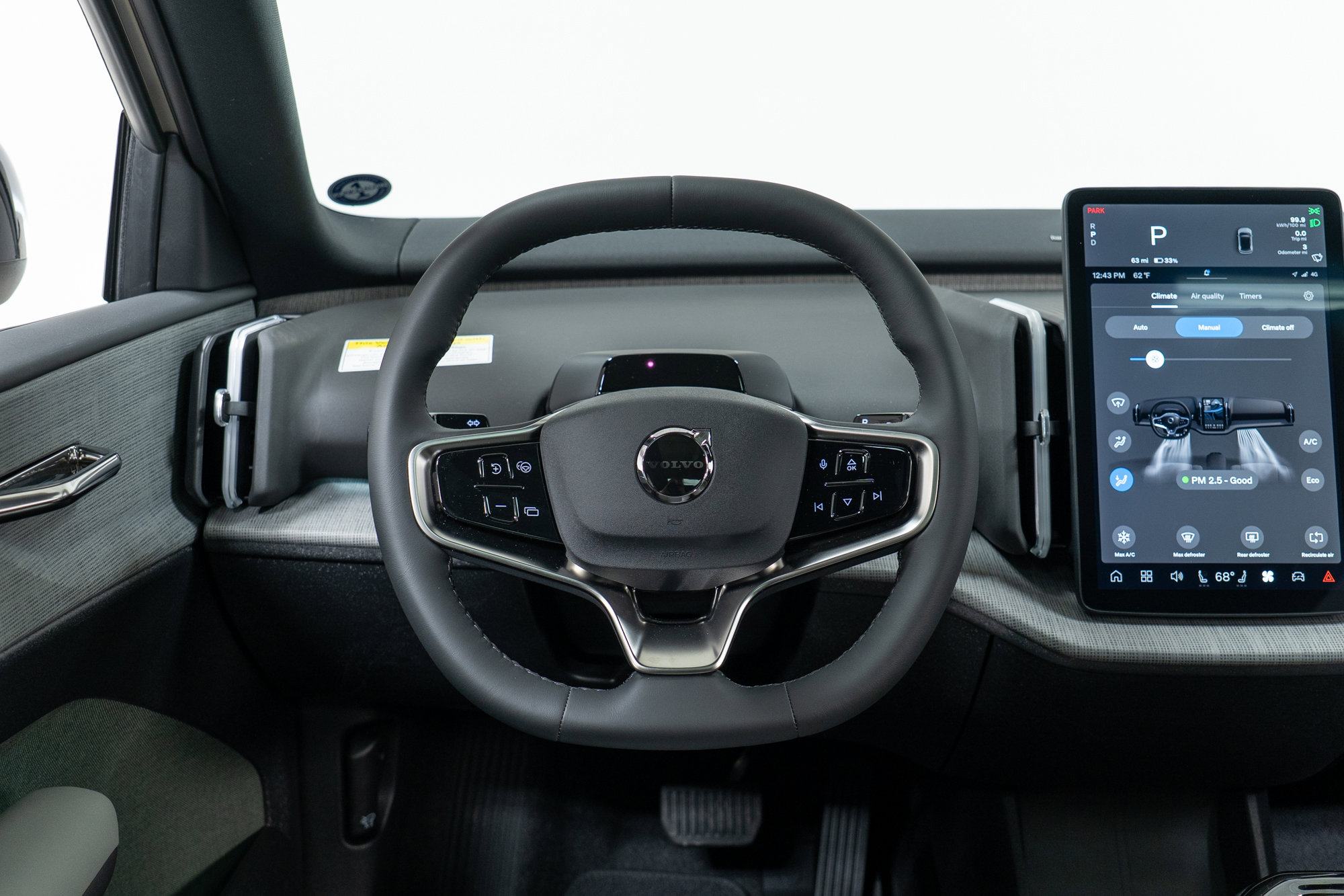 New 2026 Volvo EX30 Cross Country Ultra w/ Protection Package Premier image 18