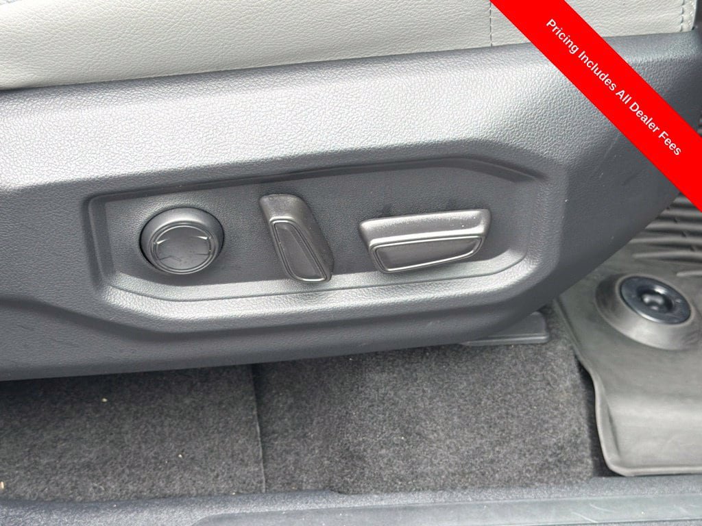 Used 2024 Toyota Tundra Limited w/ Power Package RWD image 35