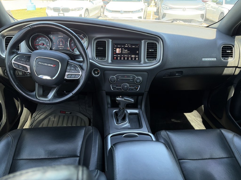 Used 2021 Dodge Charger SXT w/ Leather Interior Group RWD image 2