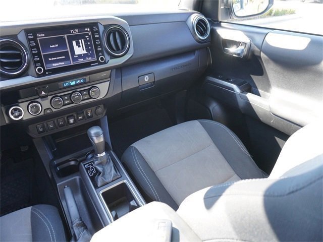 Used 2022 Toyota Tacoma TRD Off-Road image 18