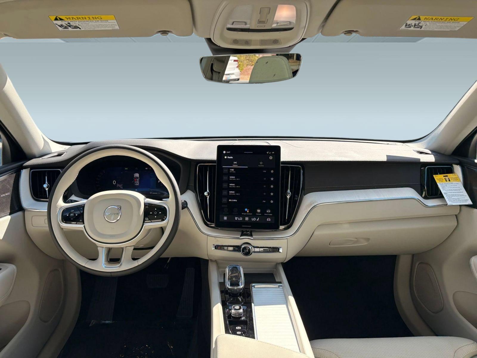 New 2026 Volvo XC60 B5 Ultra w/ Climate Package image 14