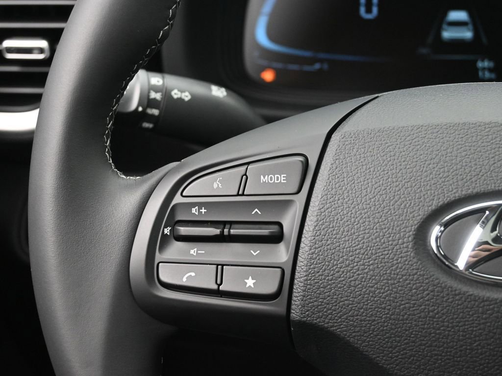 New 2026 Hyundai Venue SEL FWD image 13