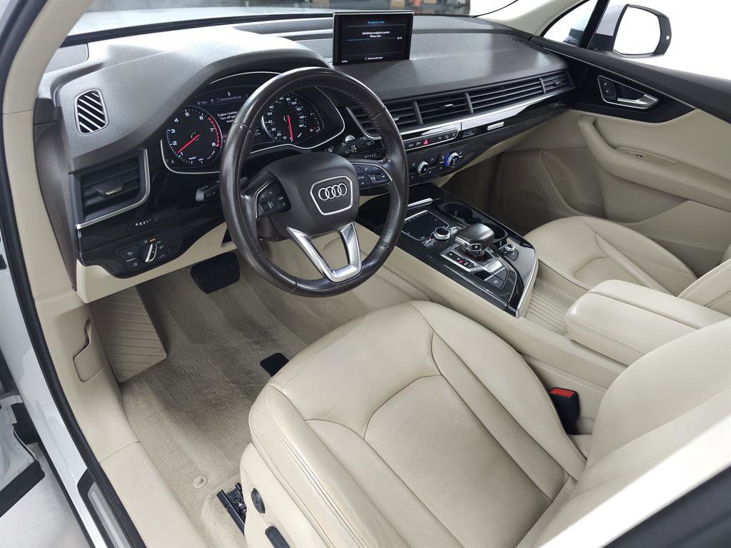 Used 2018 Audi Q7 3.0T Premium image 16