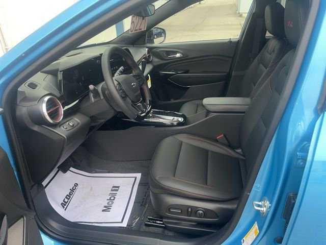 New 2025 Chevrolet Trax RS w/ Sunroof Package image 15
