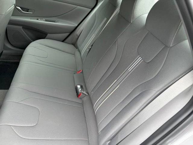 Used 2023 Hyundai Elantra SEL FWD image 10