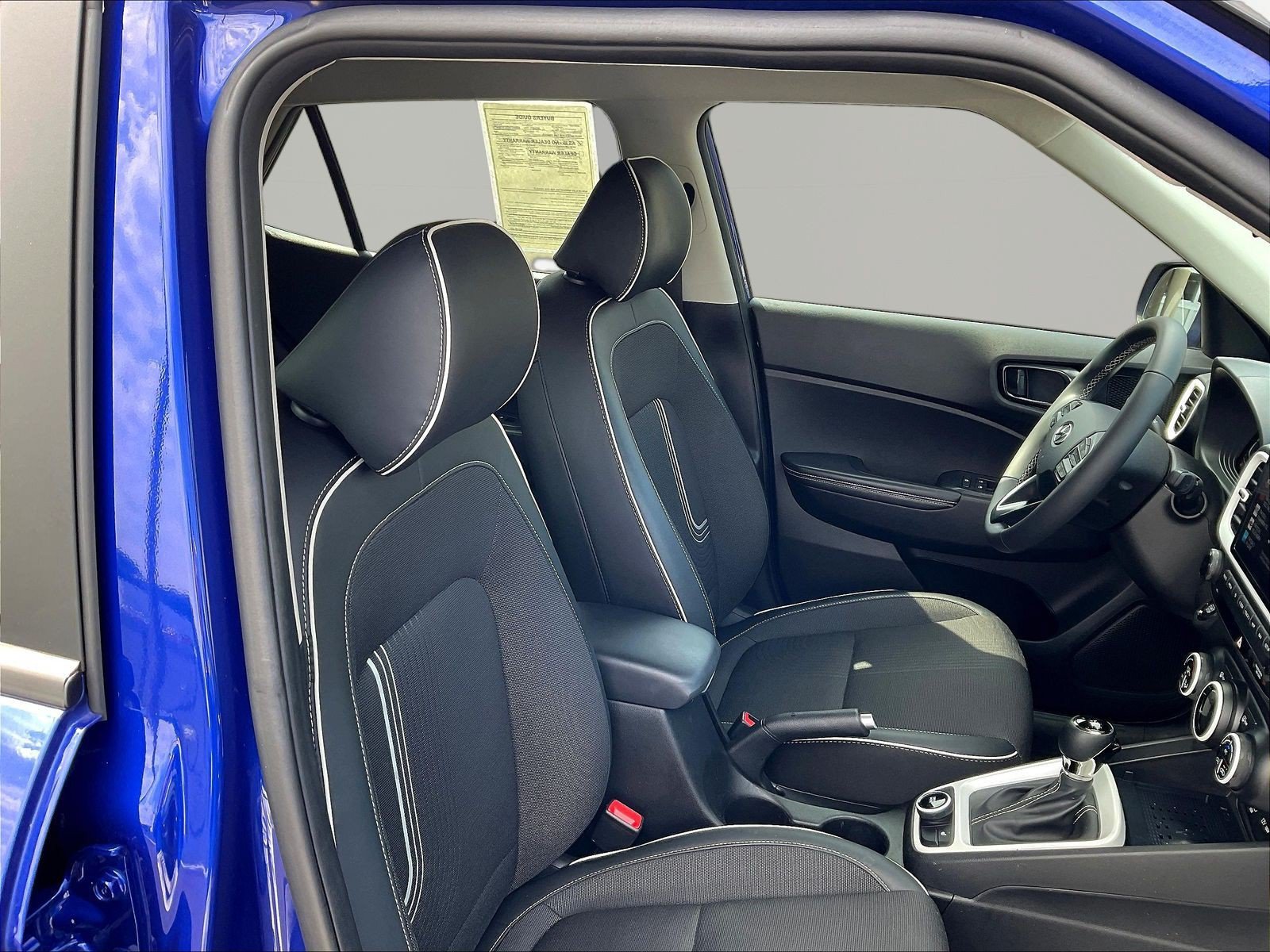 Certified 2024 Hyundai Venue Limited FWD image 28