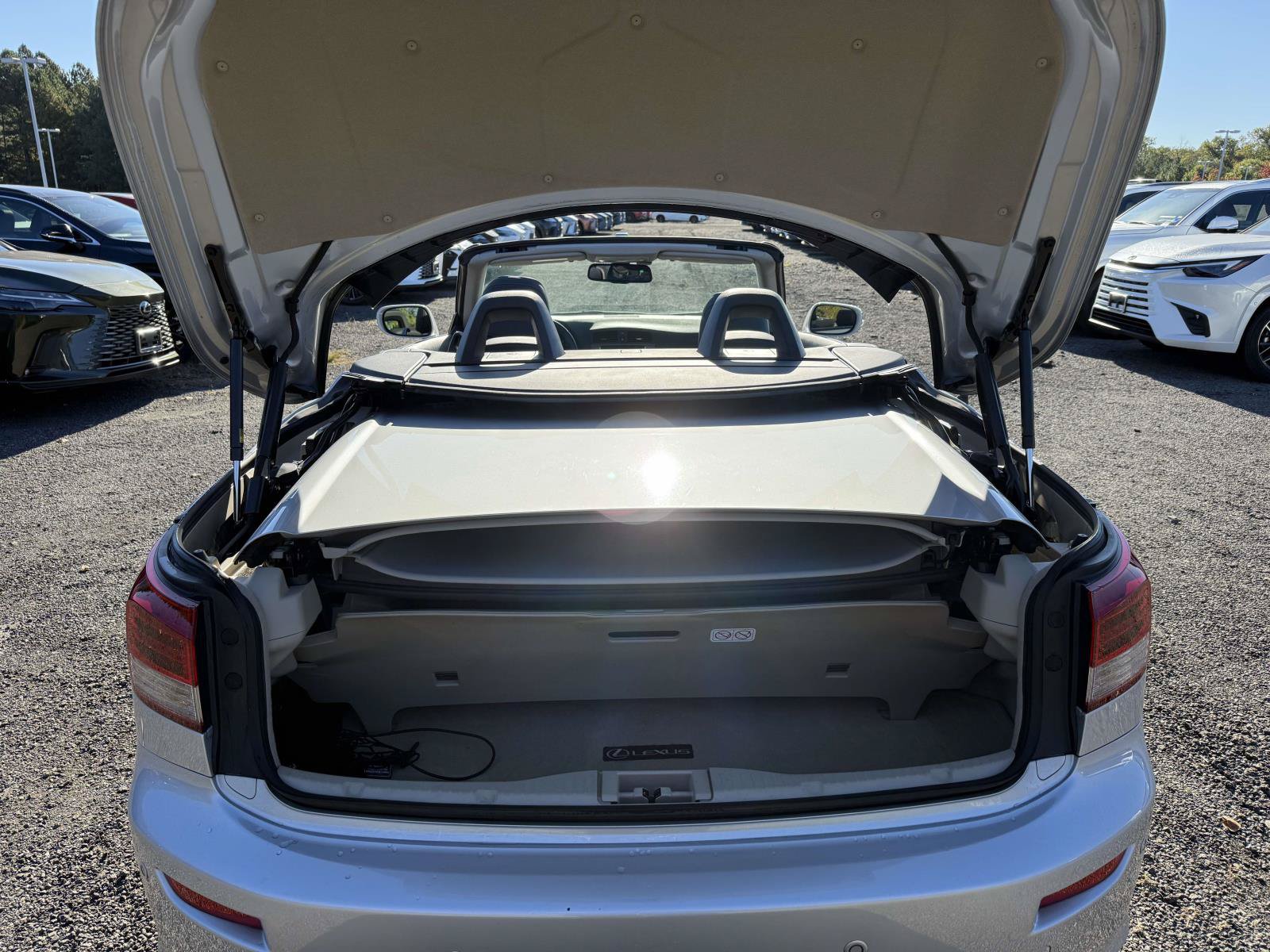 Used 2010 Lexus IS 350C RWD image 29