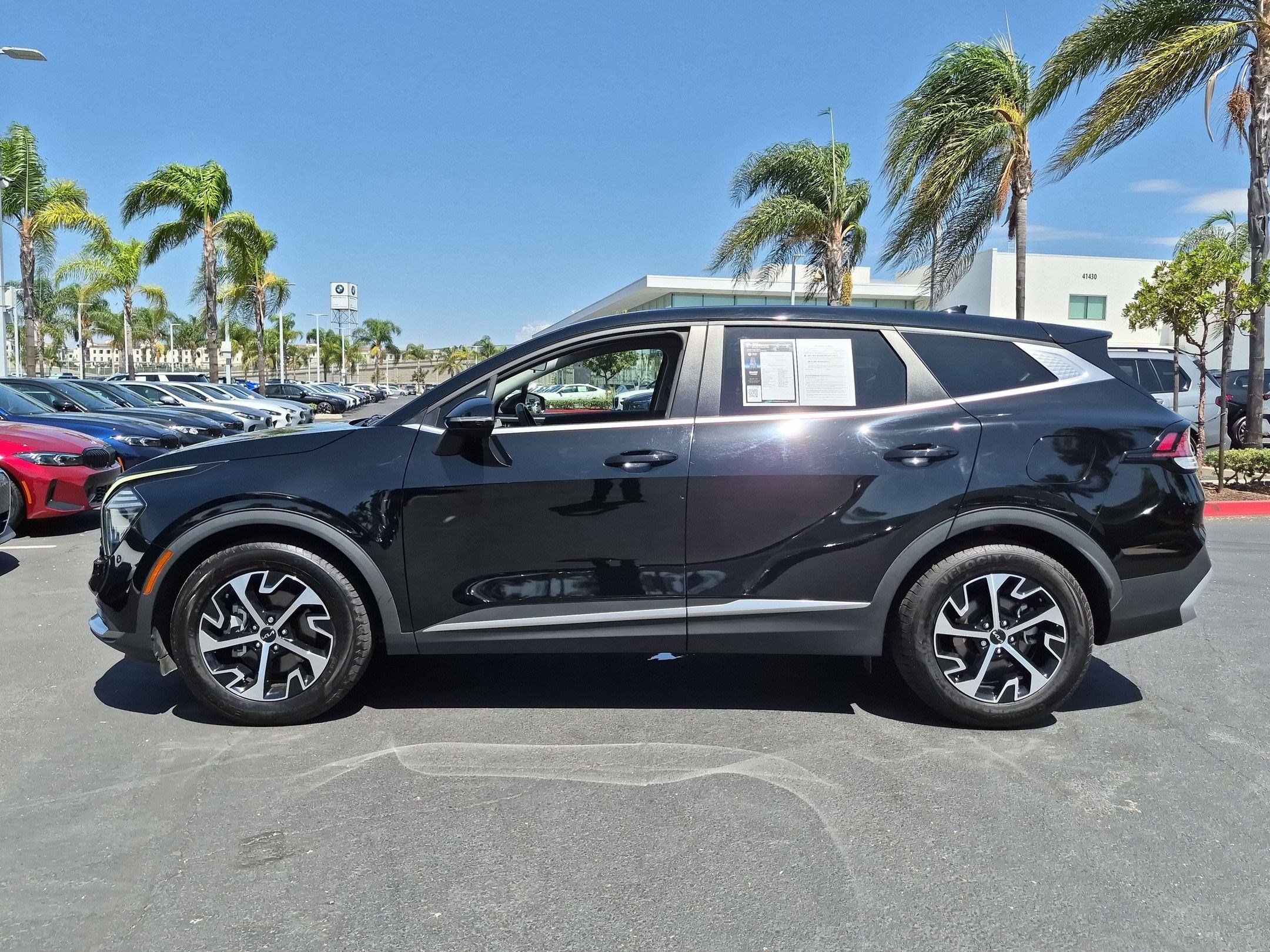 Used 2024 Kia Sportage EX FWD image 7