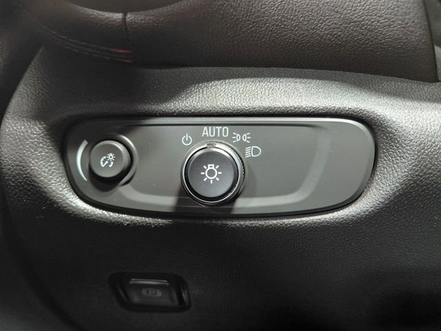 Used 2025 Chevrolet Blazer RS w/ Enhanced Convenience Package image 41