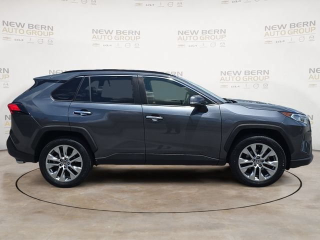 Used 2021 Toyota RAV4 Limited w/ Limited Grade Weather Package FWD image 6