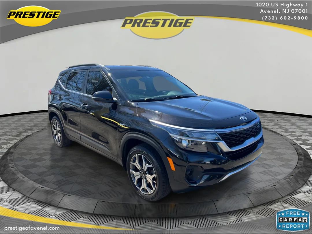 Used 2021 Kia Seltos EX image 3