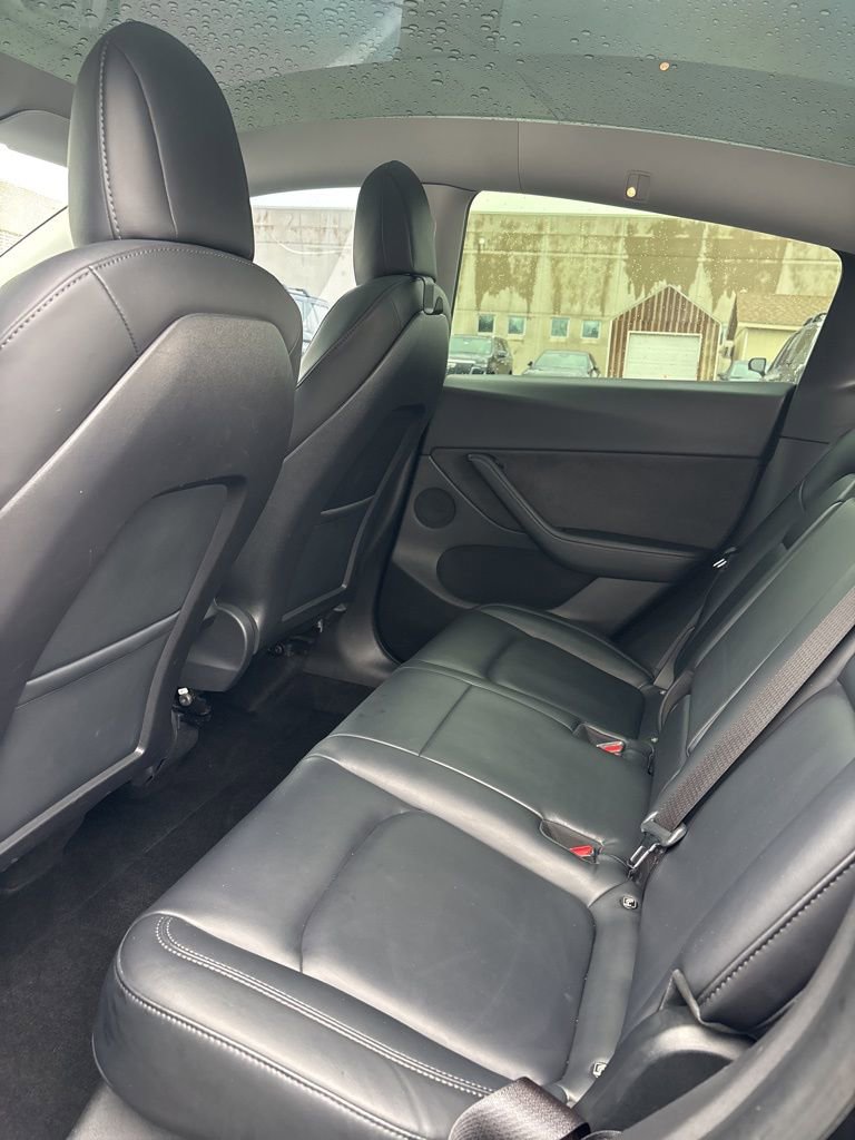 Used 2021 Tesla Model Y Long Range image 7