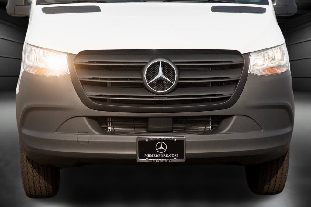 Used 2025 Mercedes-Benz Sprinter 2500 image 12