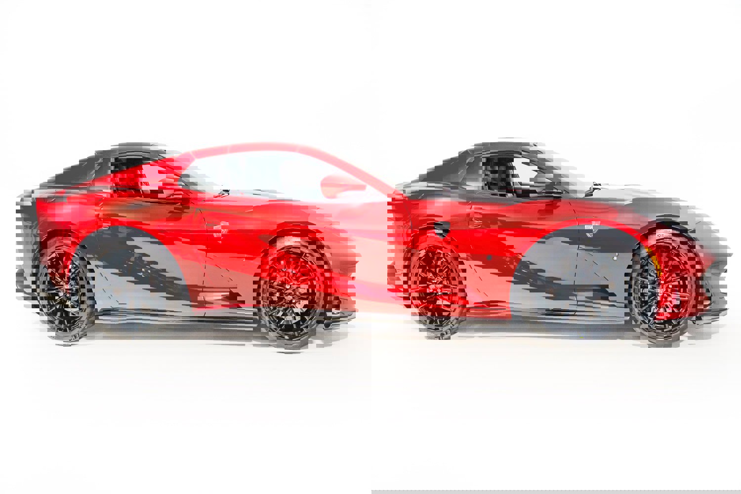 Used 2021 Ferrari 812 GTS image 10