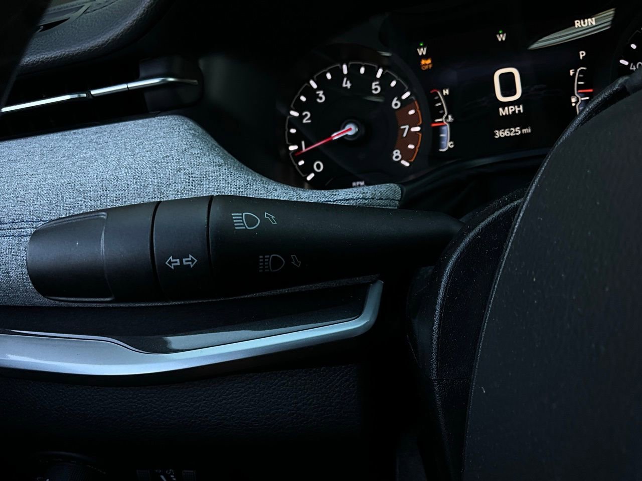 Used 2025 Jeep Compass Latitude image 36