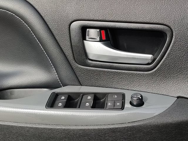 Used 2017 Toyota Sienna SE FWD image 24