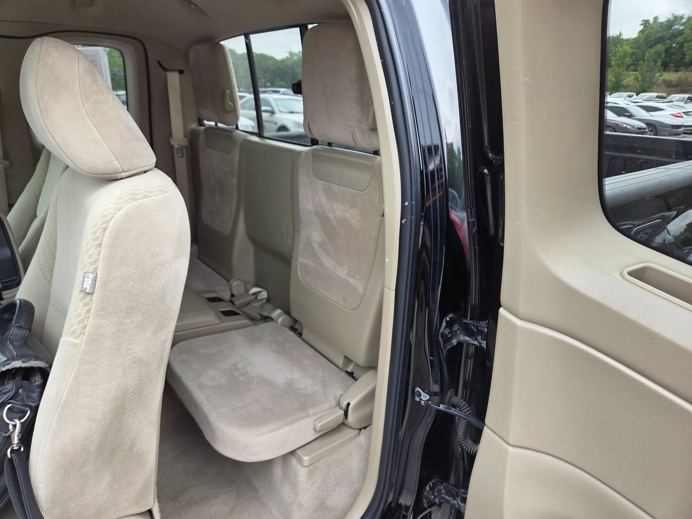 Used 2011 Toyota Tacoma 4x4 Access Cab w/ SR5 Pkg #2 image 16