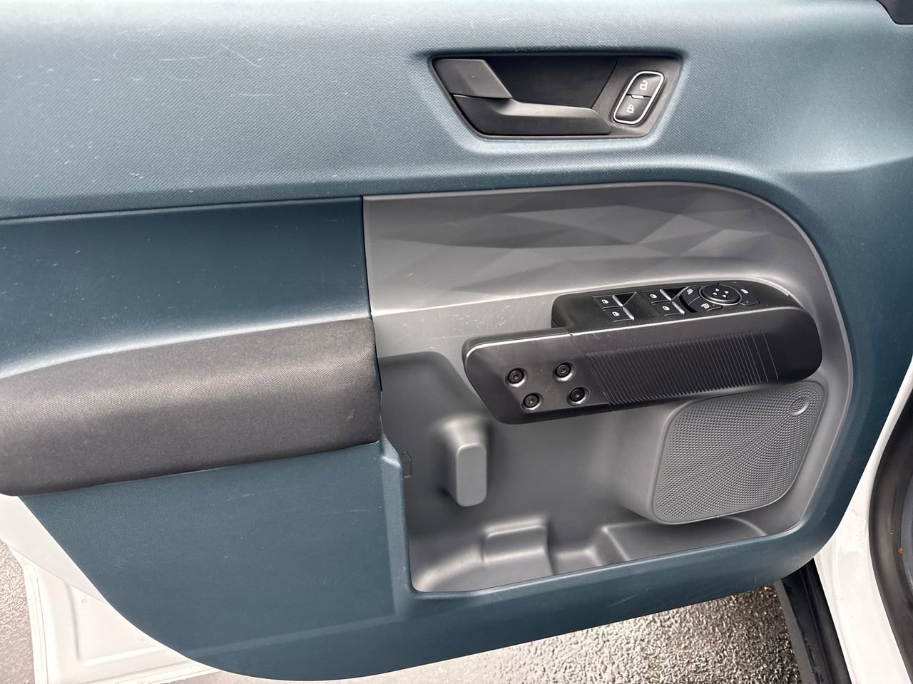 Used 2023 Ford Maverick XL image 17