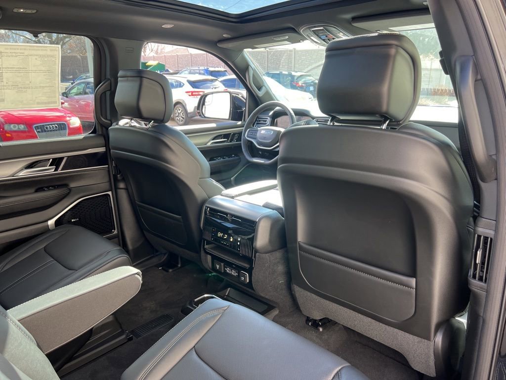 New 2026 Jeep Grand Wagoneer Limited image 27