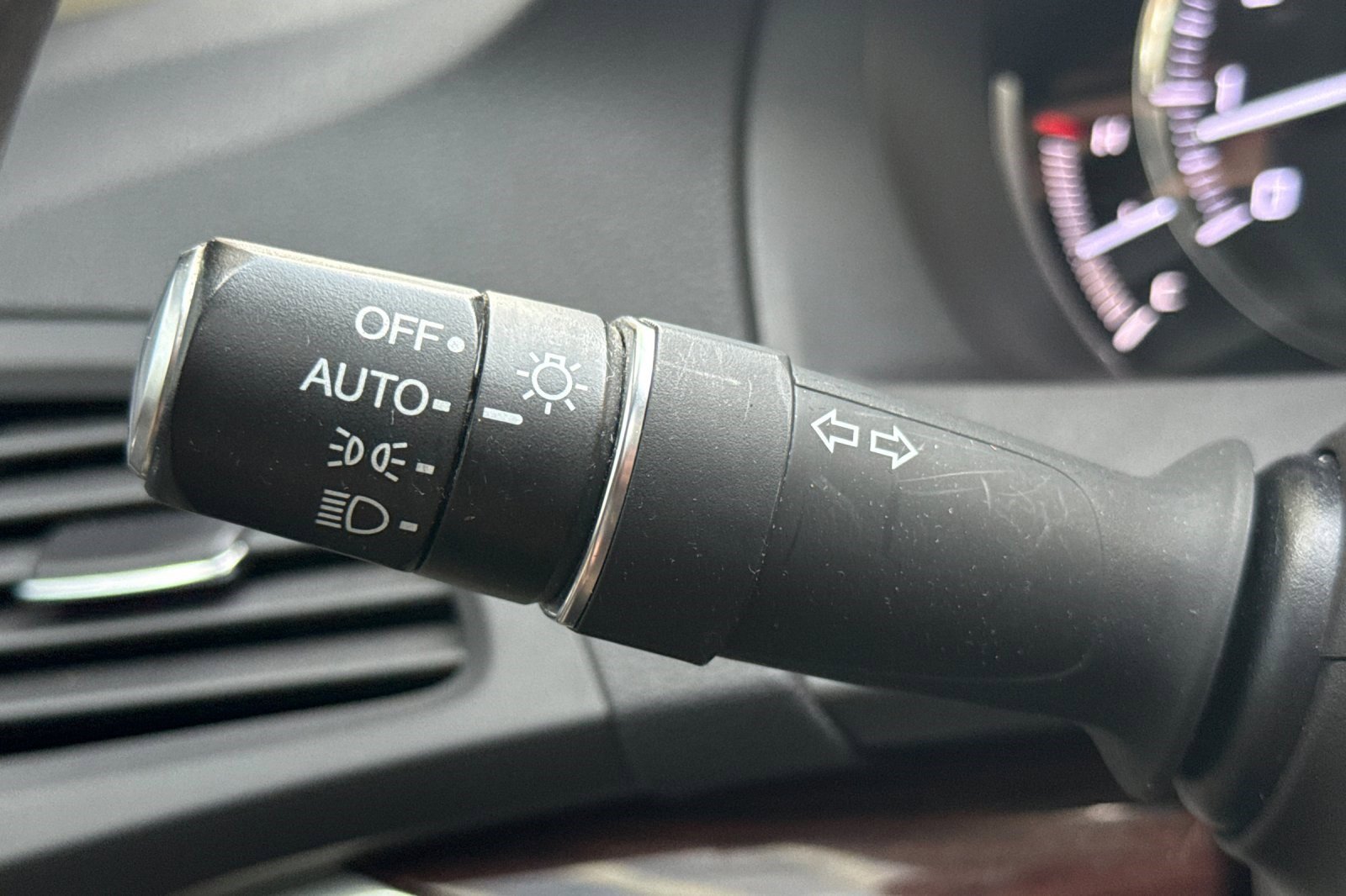 Used 2016 Acura MDX SH-AWD w/ Technology Package image 31