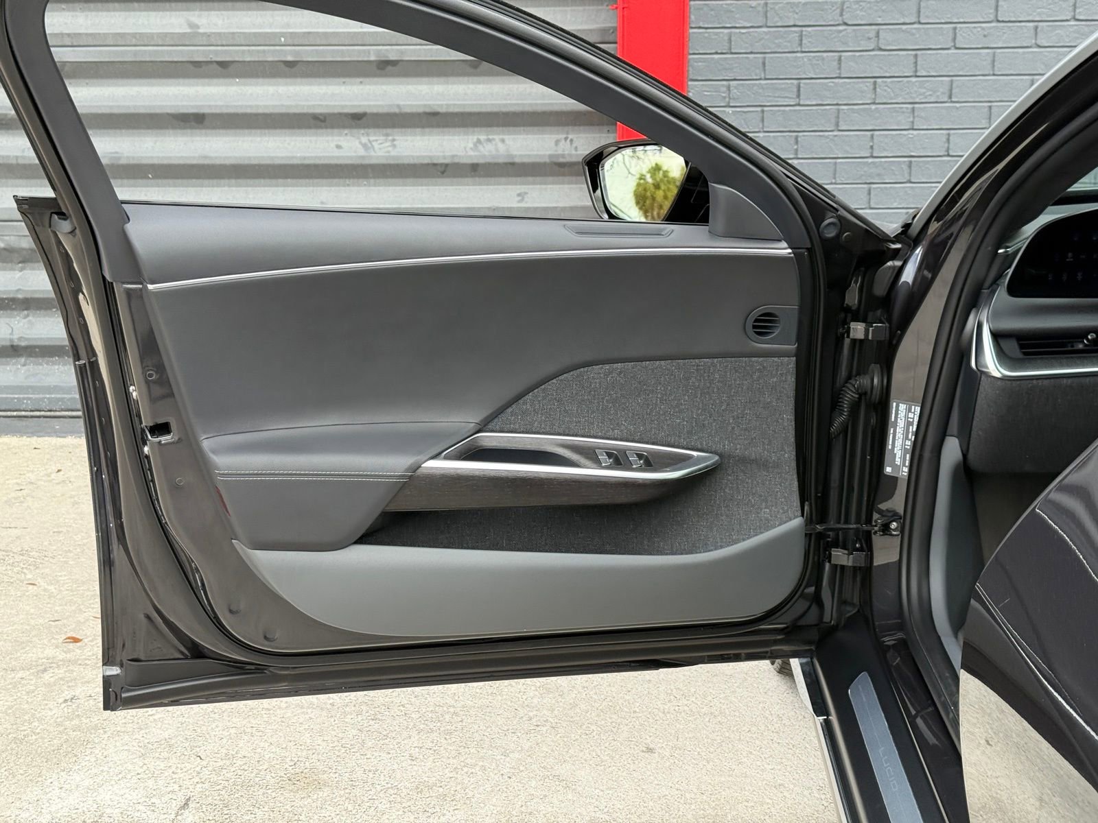 Used 2023 Lucid Air Touring image 13