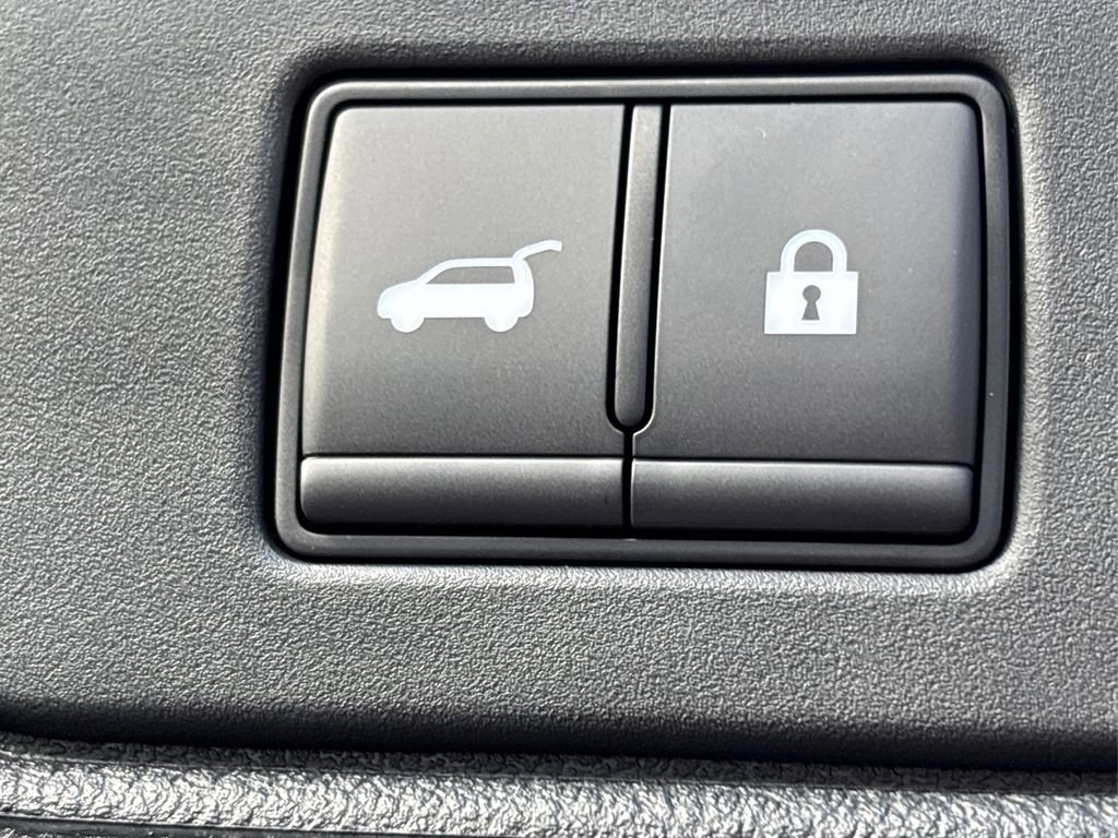 New 2025 Nissan Pathfinder SL image 13