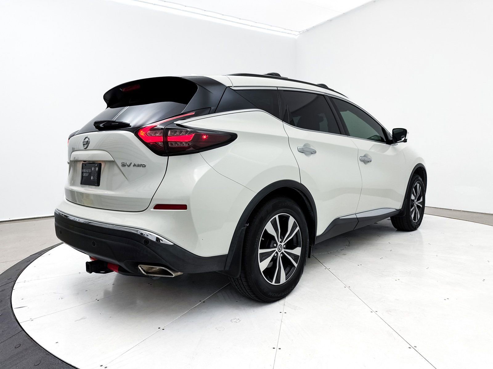 Used 2019 Nissan Murano SV w/ Premium Package image 17